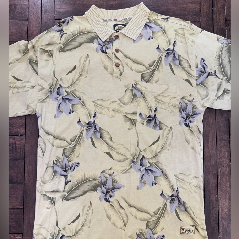 Tommy Bahama Men’s Polo Shirt – Size Large – 100% Cotton – Floral Tropical Print